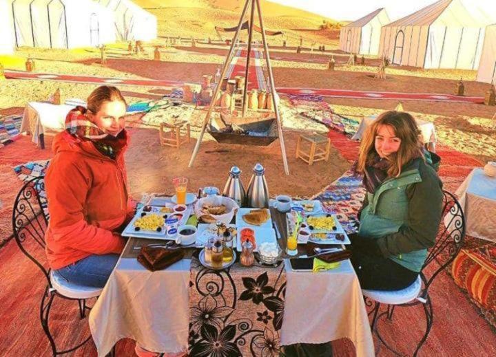 Ahlam Luxury Camp Hotel Merzouga Luaran gambar